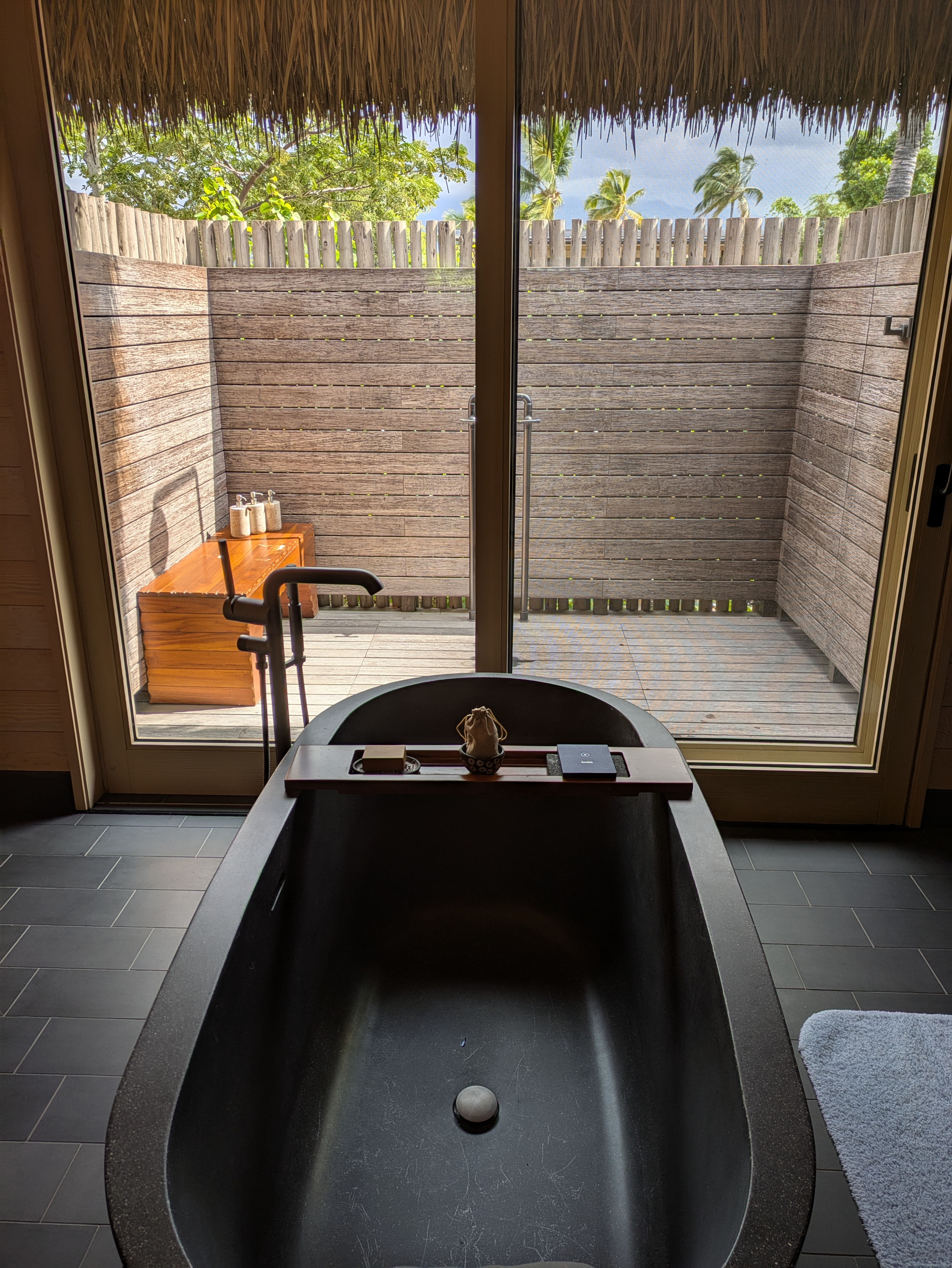 PXL 20250224 003639093.MP