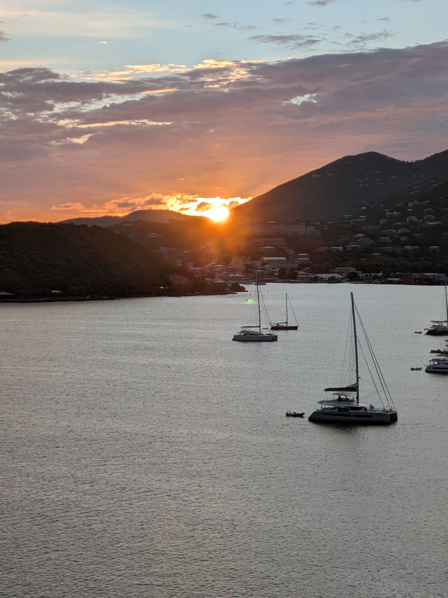 PXL 20250506 223349425