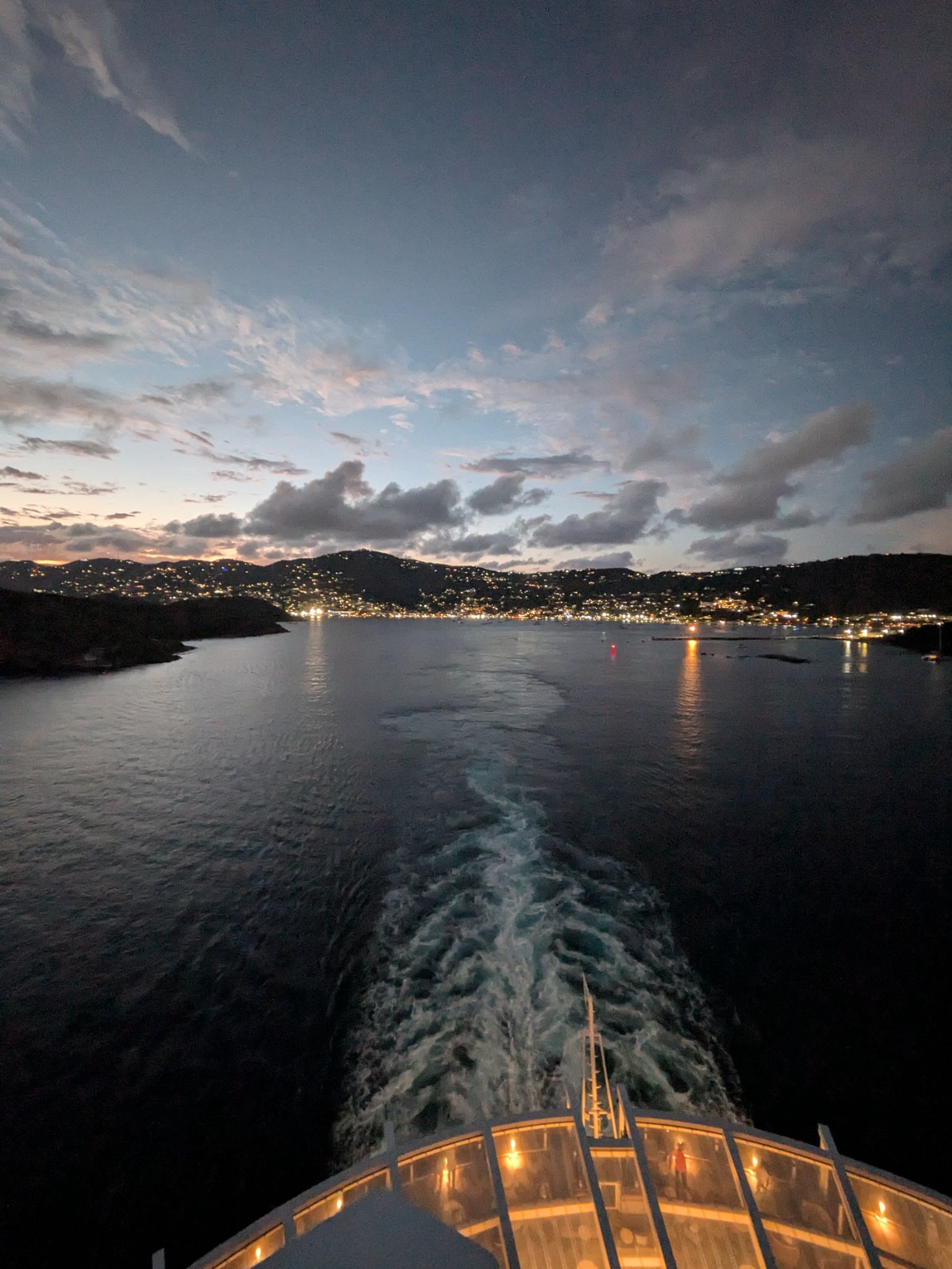 PXL 20250506 231040683