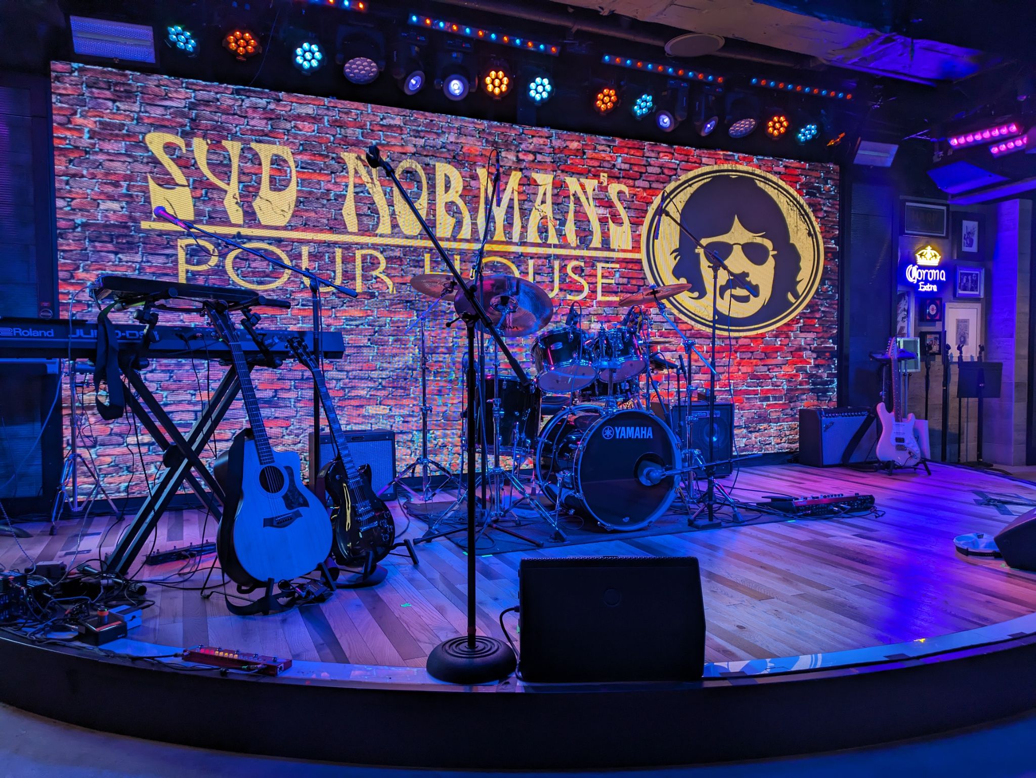 PXL 20240304 002700101