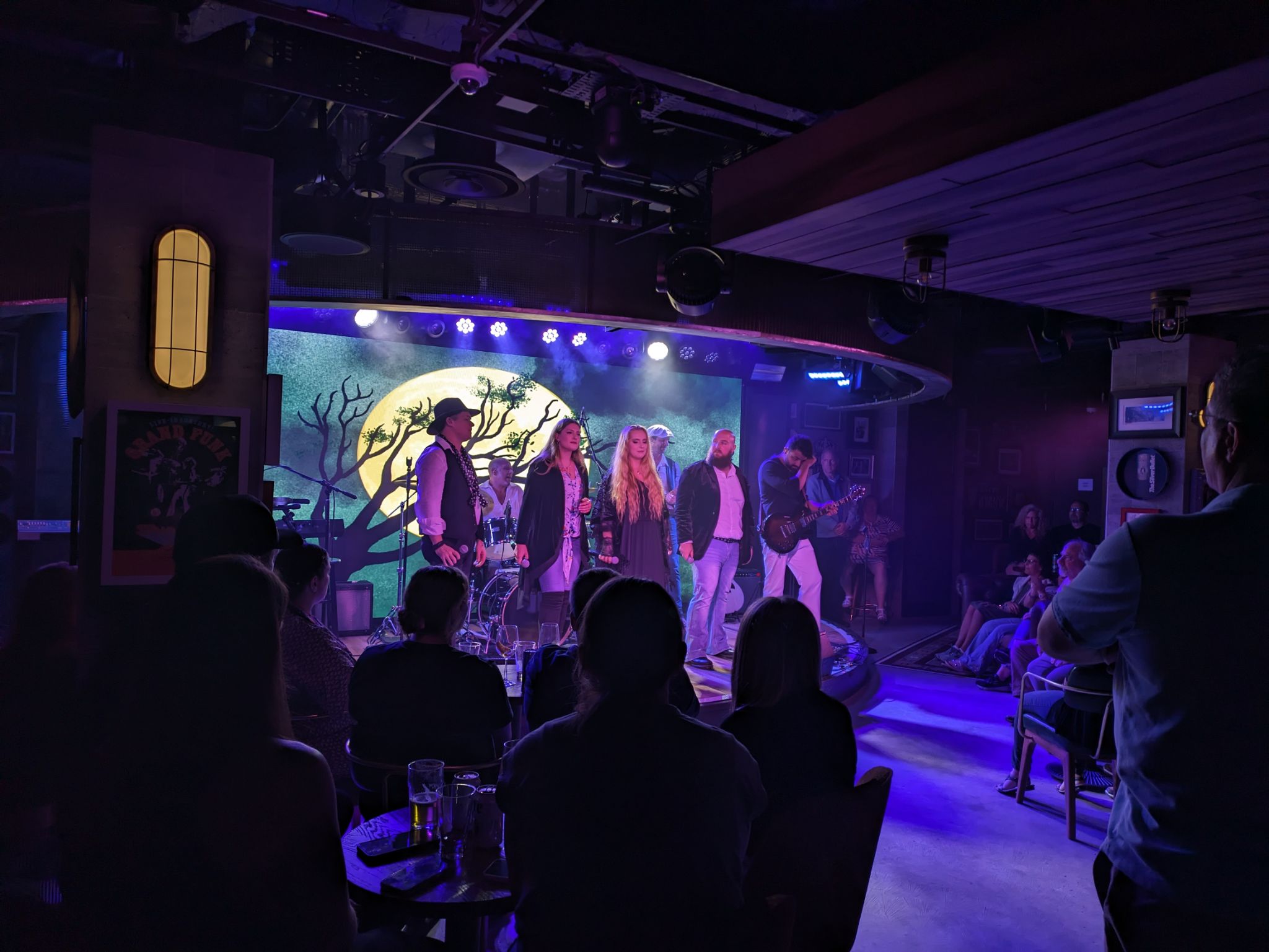 PXL 20240307 025038343